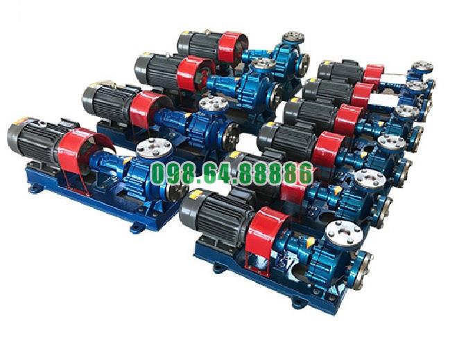 Bơm tuần hoàn dầu nóng RY100-65-200A cột áp 44 m, lưu lượng 94 m3/h, công suất 22 kW